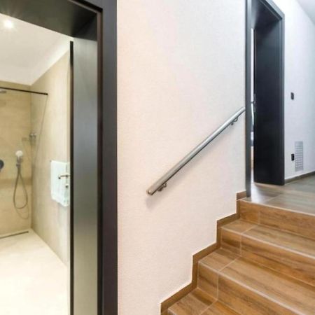 Betty Apartments Borik - Whole Ground Floor Rovinj Kültér fotó