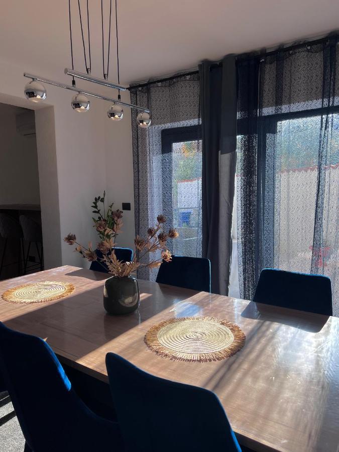 Betty Apartments Borik - Whole Ground Floor Rovinj Kültér fotó