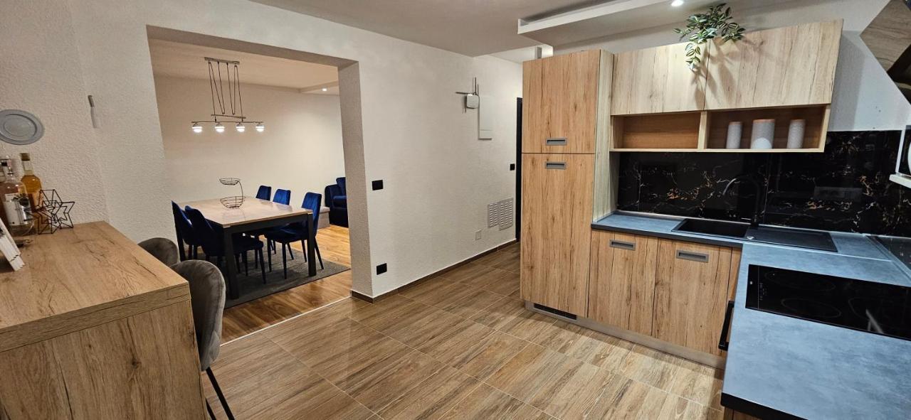 Betty Apartments Borik - Whole Ground Floor Rovinj Kültér fotó