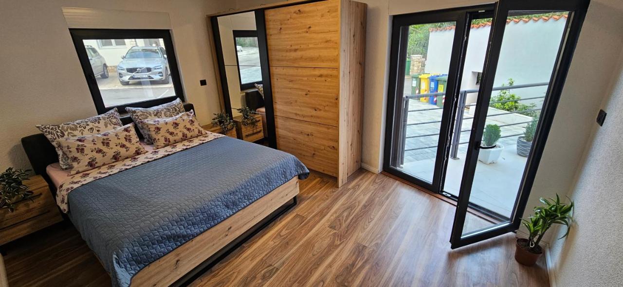 Betty Apartments Borik - Whole Ground Floor Rovinj Kültér fotó