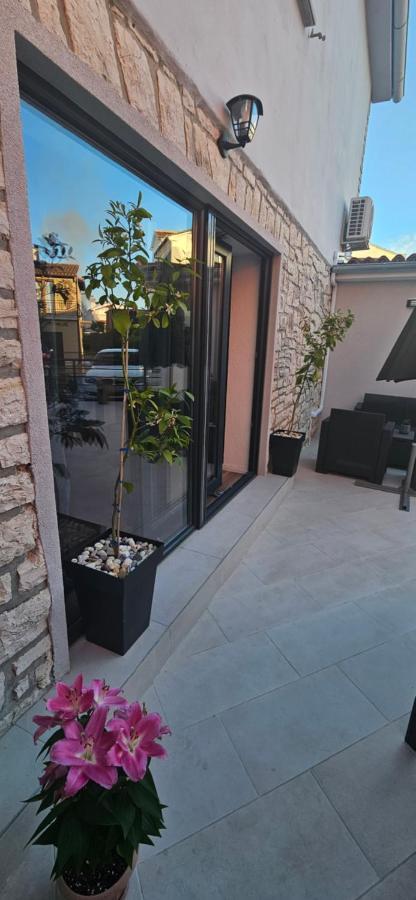 Betty Apartments Borik - Whole Ground Floor Rovinj Kültér fotó